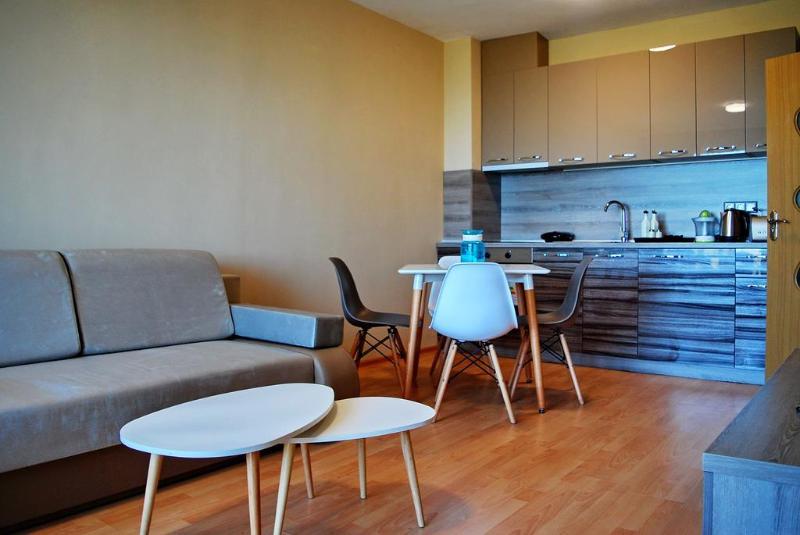 Arizona Del Mar Apartment Pomorie Bagian luar foto