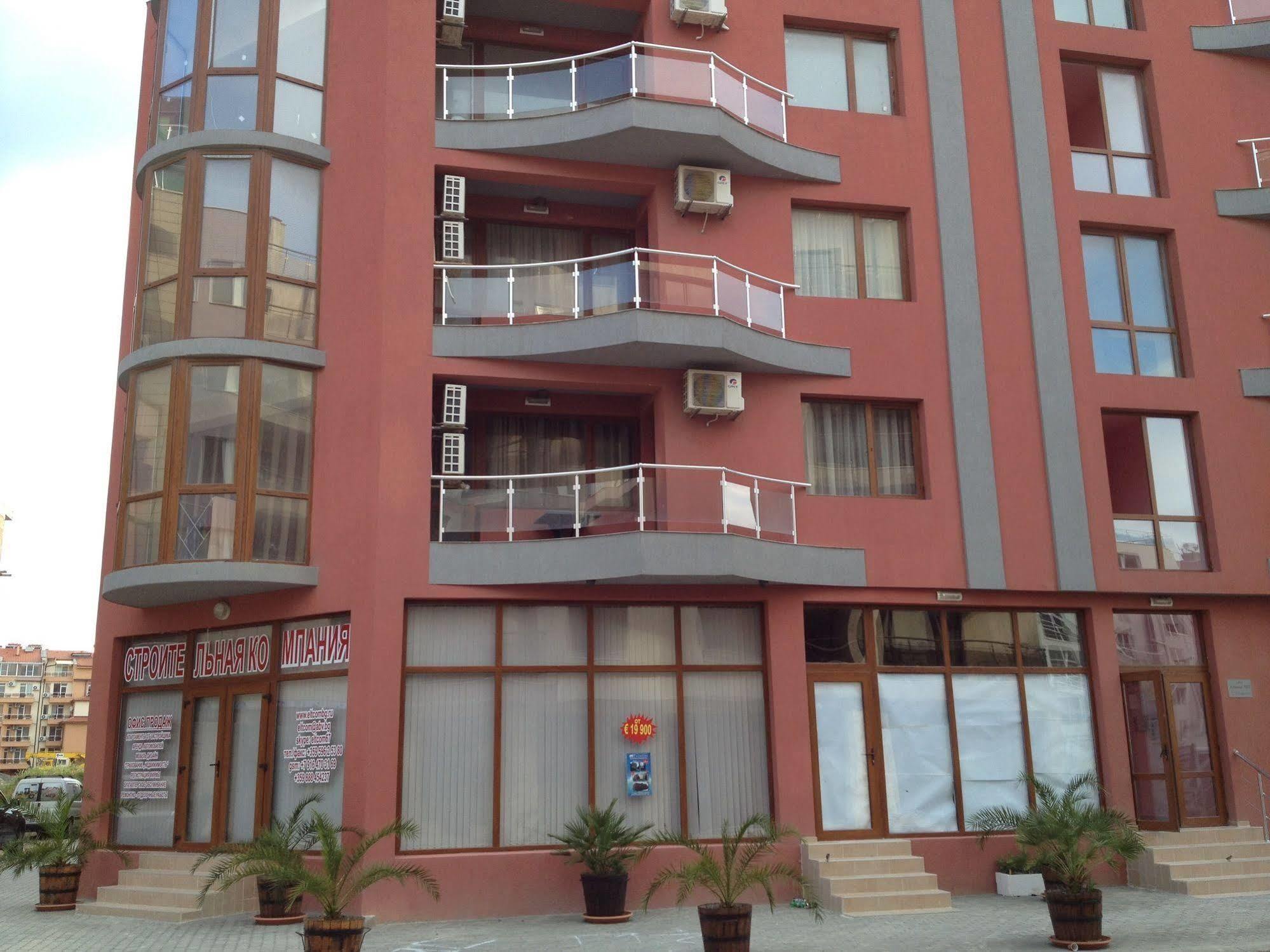Arizona Del Mar Apartment Pomorie Bagian luar foto