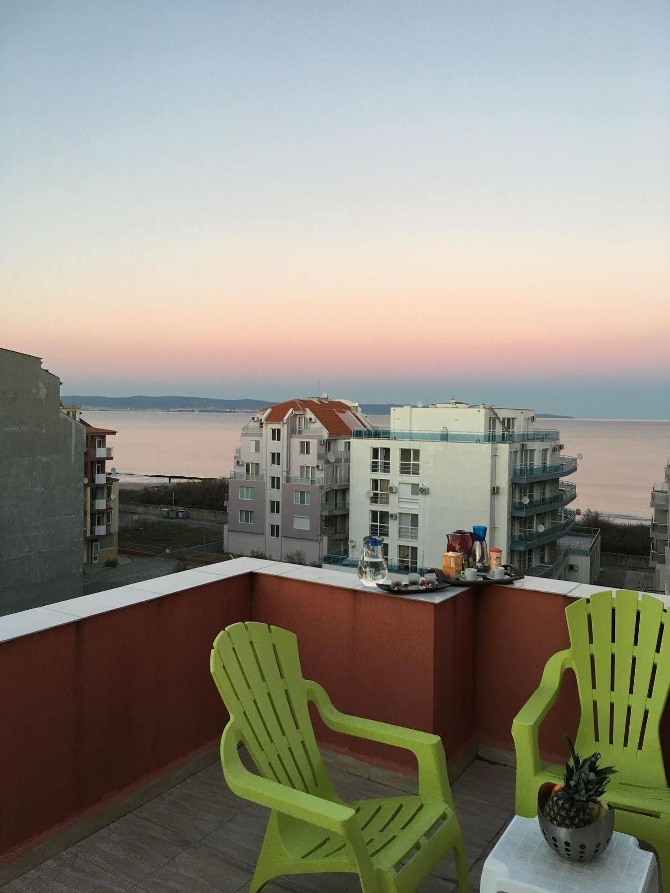 Arizona Del Mar Apartment Pomorie Bagian luar foto