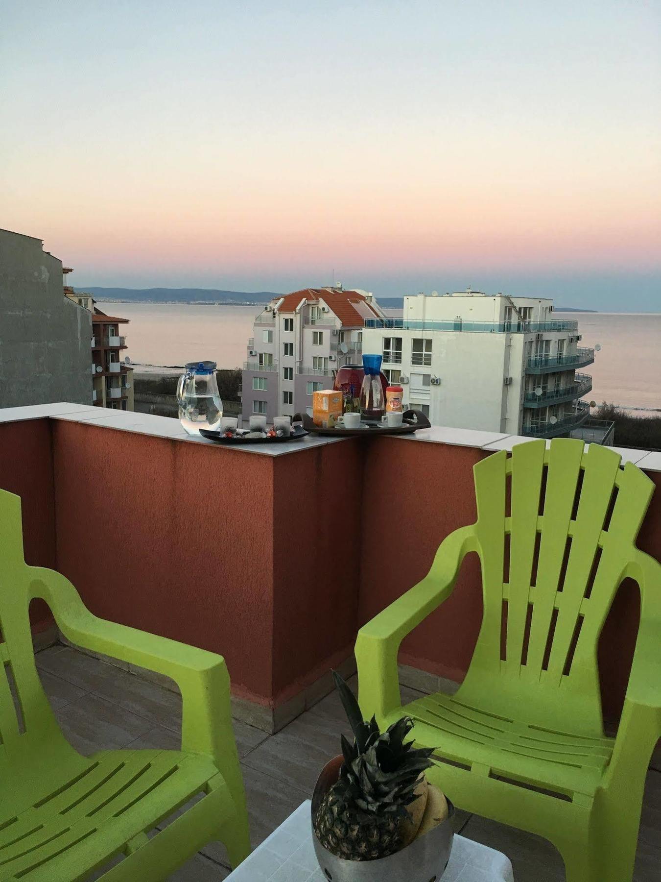 Arizona Del Mar Apartment Pomorie Bagian luar foto